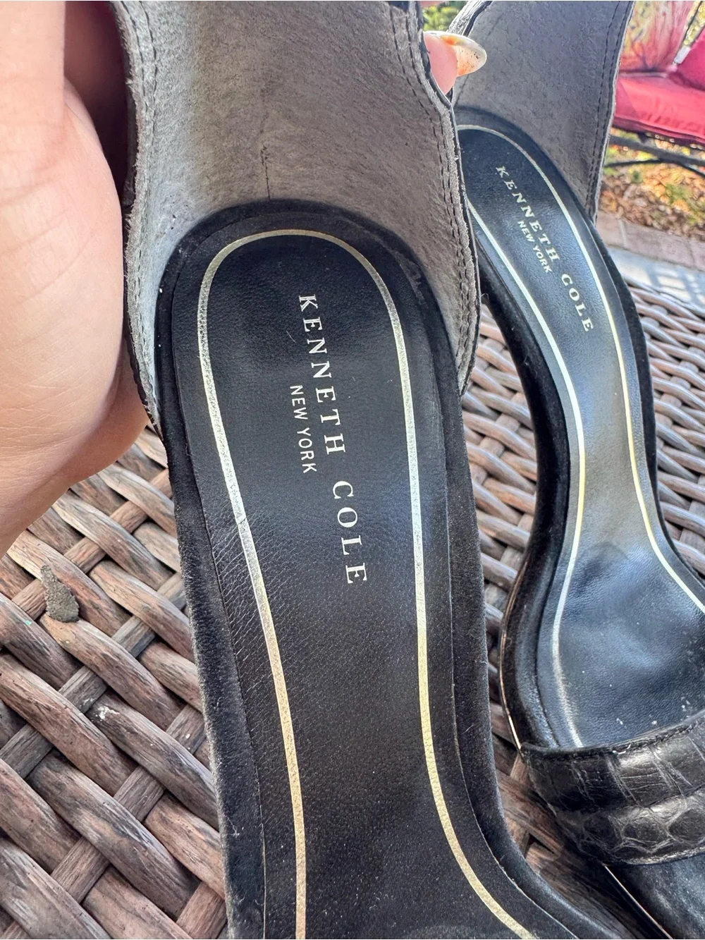 Kenneth Cole New York Black Leather Ankle Strap Heels Size 9